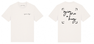 T-SHIRT UNISEXE – GIVE ME A HUG (ÉDITION NATURE & LOGO NOIRE)