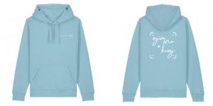 SWEAT A CAPUCHE – GIVE ME A HUG (ÉDITION BLEU & LOGO BLANC)